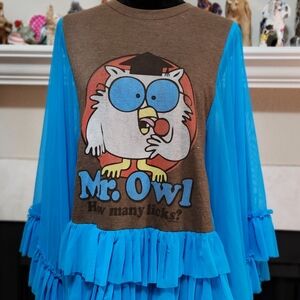 Mr. Owl Tootsie Pop Graphic "How Many Licks?" Tee Luv Top with Tiered Blue She